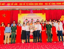 Anh-6-D-c-Pho-Bi-thu-Nguyen-Truong-Giang-du-khai-giang-nam-hoc-2024-2025-tai-cac-don-vi-truong-xa-Ma-Thi-Ho.jpg